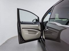 Buick GL8 2023 Land Executive Cabin Premium - ფოტო 8