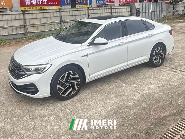Volkswagen Jetta 200TSI DSG Beyond Edition