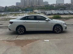 Volkswagen Jetta 2022 200TSI DSG Beyond Edition - ფოტო 3