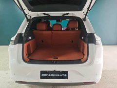 Li Auto L6 Pro - ფოტო 11