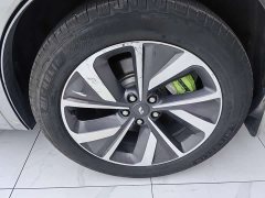 Li Auto ONE Extended Range 6-Seater - ფოტო 7