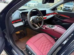 BMW 5 Series 530Li Luxury M Sport Package - ფოტო 2