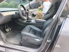 Tesla Model Y Standard Range RWD - ფოტო 11