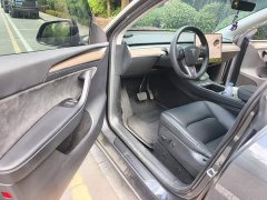 Tesla Model Y Standard Range RWD - ფოტო 12