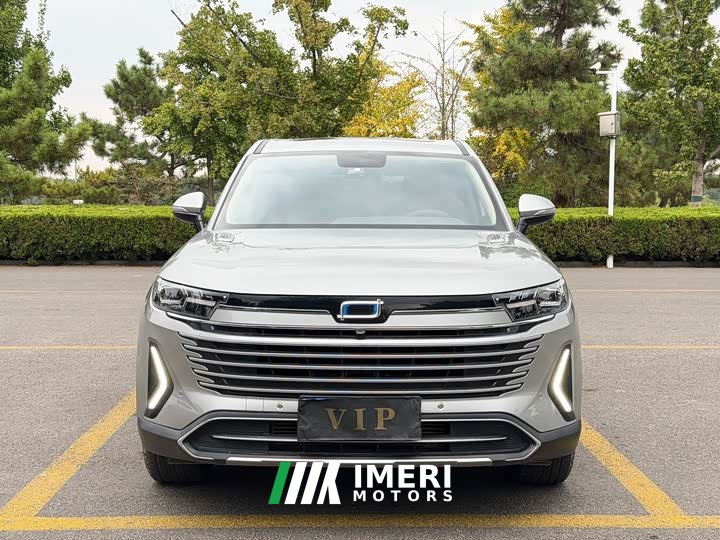 FAW Besturn T99 2.0T Automatic Deluxe Edition (6AT)
