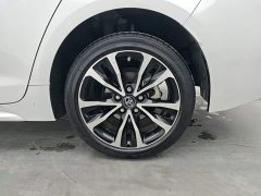 Toyota Corolla Hybrid 1.8H E-CVT Sport - ფოტო 9