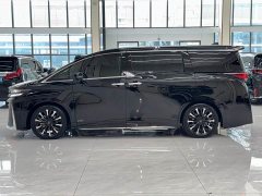 Toyota Vellfire 2024 Crown Hybrid 2.5L Executive Premier Edition - ფოტო 14