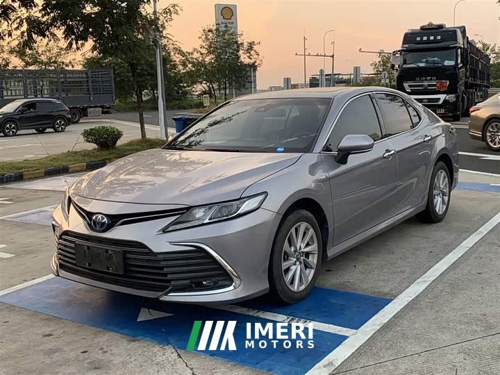 Toyota Camry Hybrid 2.5L HGVP Leading Edition - ავტომობილი ჩინეთიდან