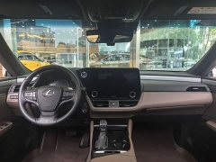 Lexus ES 300h Premium Edition - ფოტო 3