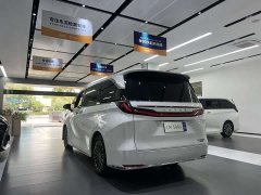 Lexus LM 2023 500h Six-Seat Premium Edition - ფოტო 5