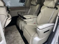 Lexus LM 2023 500h Six-Seat Premium Edition - ფოტო 8
