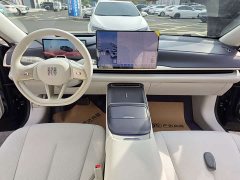 Buick Zhijing L7 Extended Range Avvia - ფოტო 11