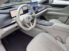 Buick Zhijing L7 Extended Range Avvia - ფოტო 8
