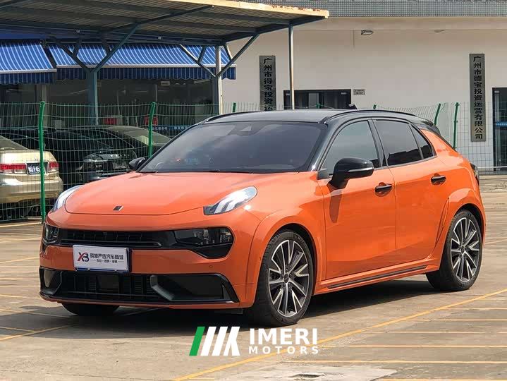 Lynk & Co 02 Hatchback 2.0T Diesel Halo