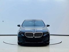 BMW 5 Series 530Li Premier M Sport Package - ფოტო 2