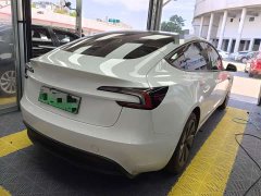 Tesla Model 3 Rear-Wheel Drive - ფოტო 10
