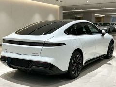 Mercedes-Benz eπ007 Extended Range 200Air Edition - ფოტო 7