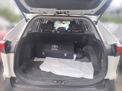 Toyota RAV4 2.0L CVT AWD Premium Edition - ფოტო 15