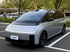 Li Auto Li Xiang MEGA 2024 Ultra - ფოტო 1