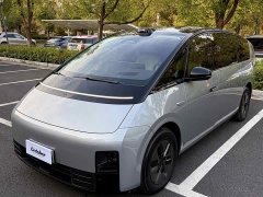 Li Auto Li Xiang MEGA 2024 Ultra - ფოტო 2