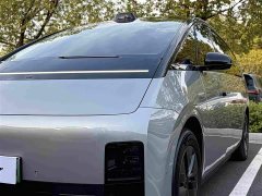 Li Auto Li Xiang MEGA 2024 Ultra - ფოტო 3