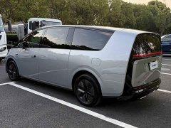 Li Auto Li Xiang MEGA 2024 Ultra - ფოტო 5