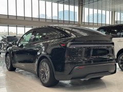 Tesla Model Y L 2025 Long Range All-Wheel Drive - ფოტო 6