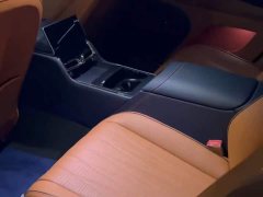 Bentley Flying Spur 4.0T V8 Standard Edition - ფოტო 7