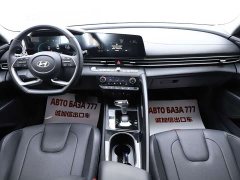 Hyundai Elantra 2023 1.5L CVT Luxury - ფოტო 13
