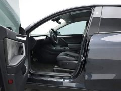 Tesla Model Y Long Range All-Wheel Drive - ფოტო 10