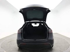 Tesla Model Y Long Range All-Wheel Drive - ფოტო 8