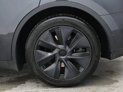 Tesla Model Y Long Range All-Wheel Drive - ფოტო 9