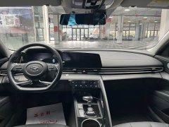Hyundai Elantra 1.5L CVT Luxury - ფოტო 7