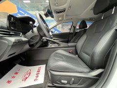 Hyundai Elantra 1.5L CVT Luxury - ფოტო 9
