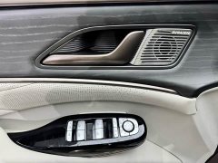 Denza D9 2022 DM-i 970 AWD Flagship - ფოტო 19