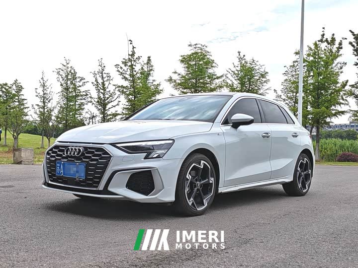 Audi A3 Sportback 35 TFSI Fashion Sport - ავტომობილი ჩინეთიდან