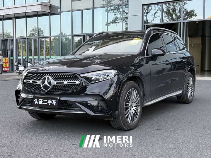 Mercedes-Benz GLC 300 L 4MATIC Dynamic 5-Seater