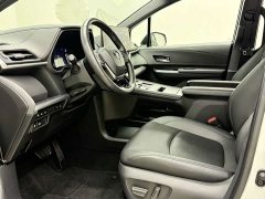 Toyota Sienna 2021 2.5L Hybrid Premium Edition - ფოტო 4