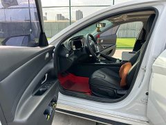Hyundai Elantra 1.5L CVT GLX Elite - ფოტო 10