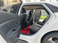 Hyundai Elantra 1.5L CVT GLX Elite - ფოტო 11