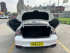Hyundai Elantra 1.5L CVT GLX Elite - ფოტო 12