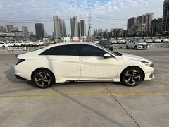 Hyundai Elantra 1.5L CVT GLX Elite - ფოტო 4