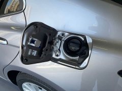 Toyota Camry Hybrid 2.5L HGVP Leading Edition - ფოტო 12