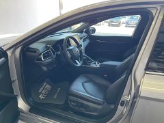 Toyota Camry Hybrid 2.5L HGVP Leading Edition - ფოტო 13