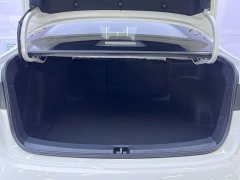 Toyota Corolla 1.8L CVT Luxury - ფოტო 16
