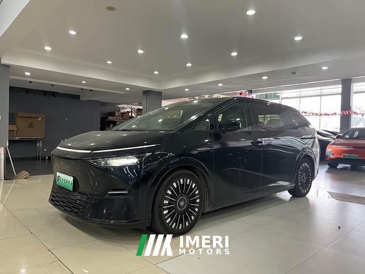 XPeng X9 2025 Pure Electric 740 Extended Range Max - ავტომობილი ჩინეთიდან