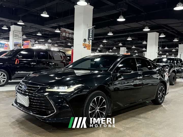 Toyota Avalon Hybrid 2.5L Luxury - ავტომობილი ჩინეთიდან