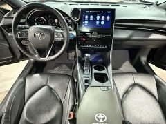 Toyota Avalon Hybrid 2.5L Luxury - ფოტო 5