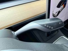 Tesla Model Y Long Range All-Wheel Drive 3D7 - ფოტო 17