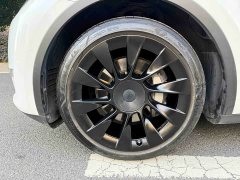 Tesla Model Y Long Range All-Wheel Drive 3D7 - ფოტო 4